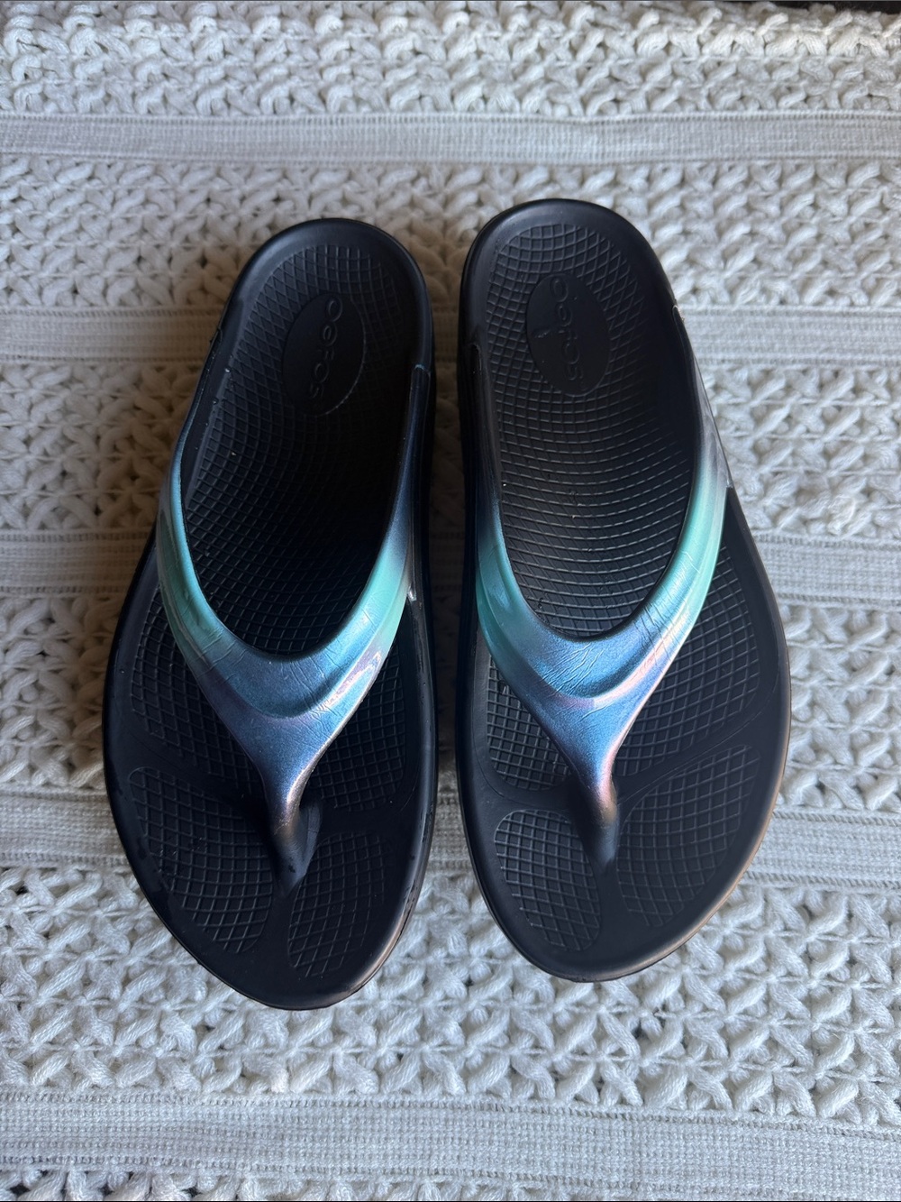 OOFOS Black Flip Flops with Iridescent Teal-Purple Straps